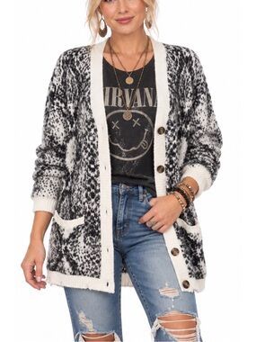 Willow & Root Snake Print Cardigan Sweater- Medium NWT